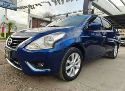 Nissan Versa 2018 lleno