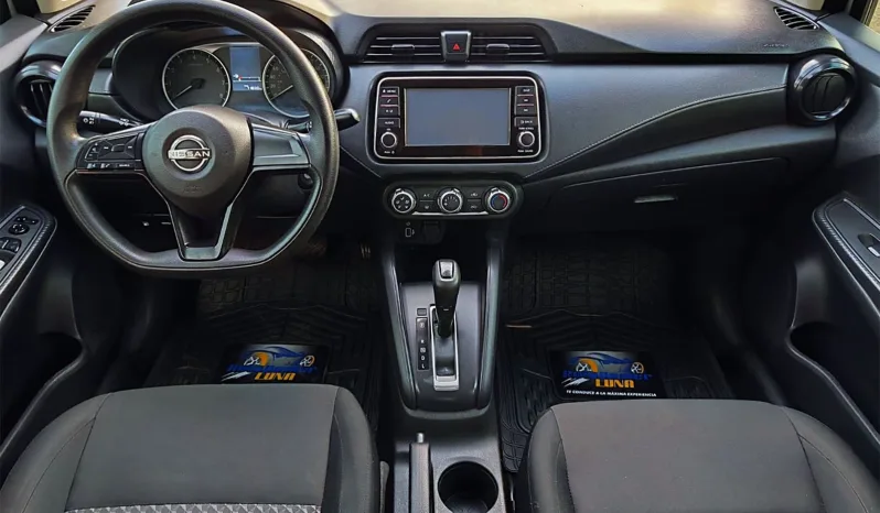 Nissan Versa 2023 lleno