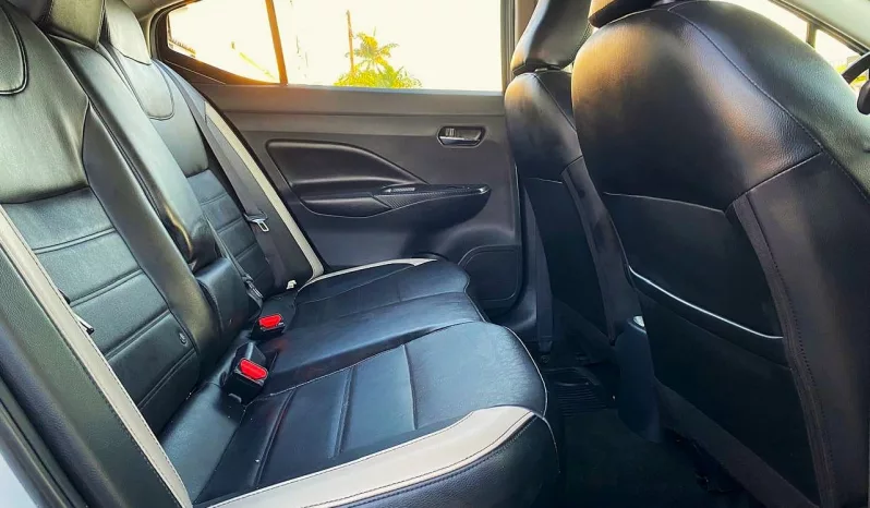Nissan Versa 2022 lleno