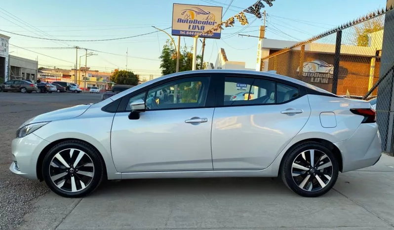 Nissan Versa 2022 lleno