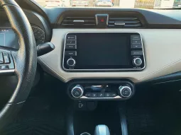 Nissan Versa 2022 lleno