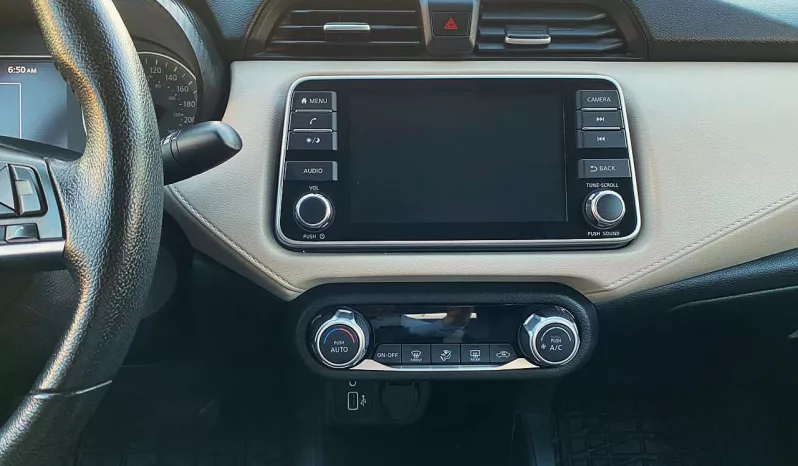 Nissan Versa 2022 lleno