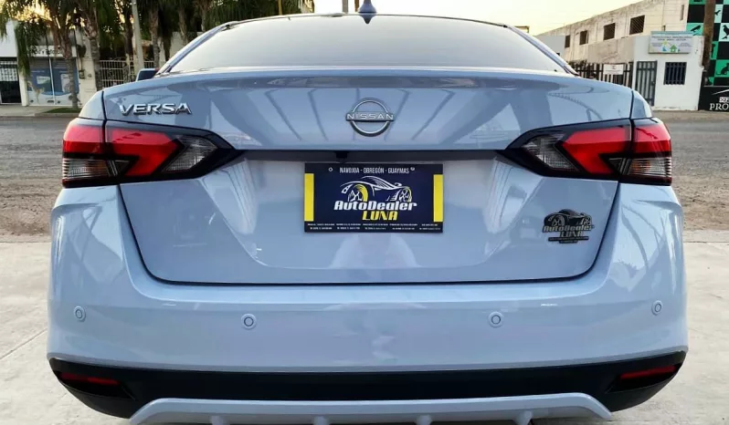 Nissan Versa 2025 lleno