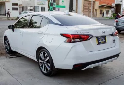Nissan Versa 2020 lleno