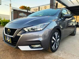 Nissan Versa 2021 lleno