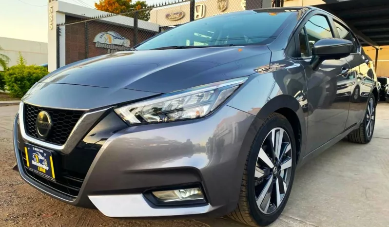 Nissan Versa 2021 lleno