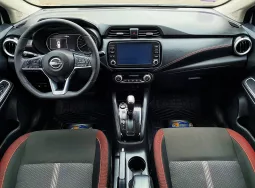 Nissan Versa 2024 lleno