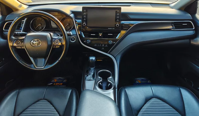 Toyota Camry 2023 lleno