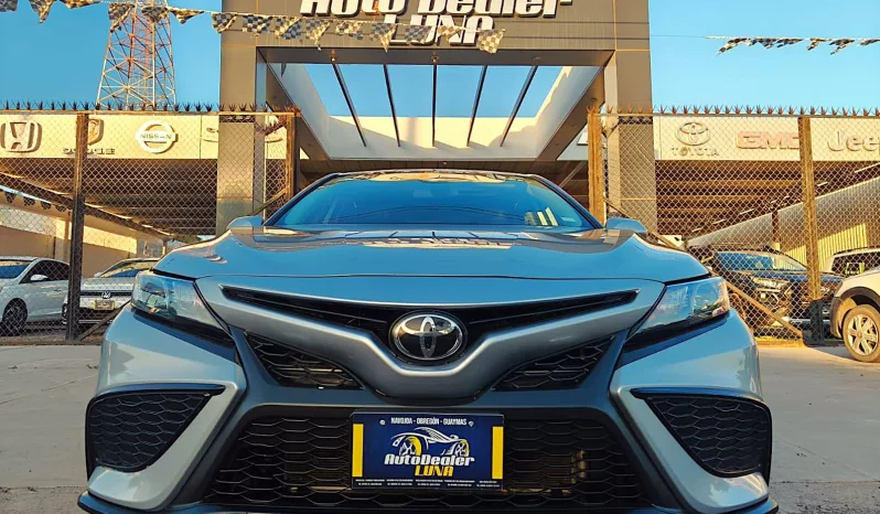 Toyota Camry 2023 lleno