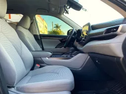 Toyota Highlander 2022 lleno