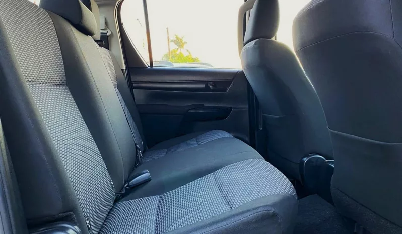 Toyota Hilux 2022 lleno