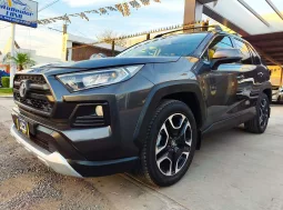 Toyota Rav-4 2019 lleno