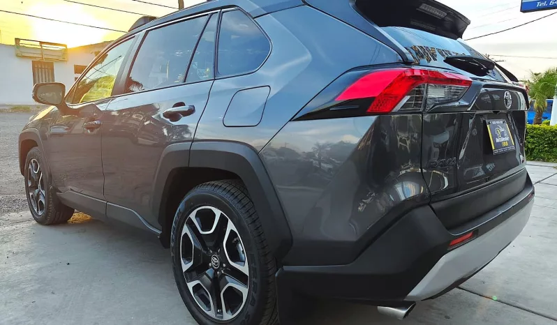 Toyota Rav-4 2019 lleno