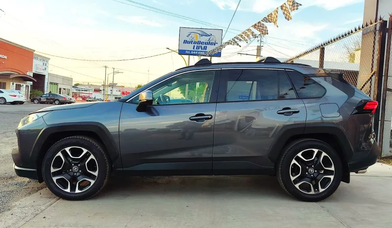 Toyota Rav-4 2019 lleno