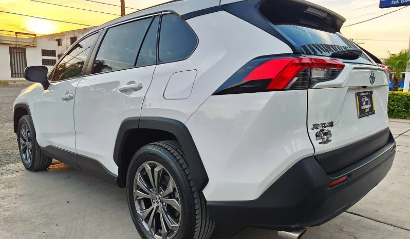 Toyota Rav-4 2022 lleno