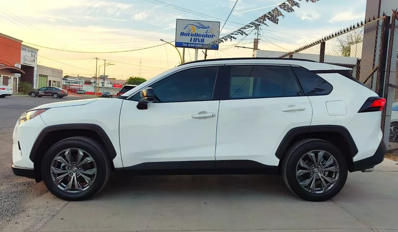 Toyota Rav-4 2022 lleno