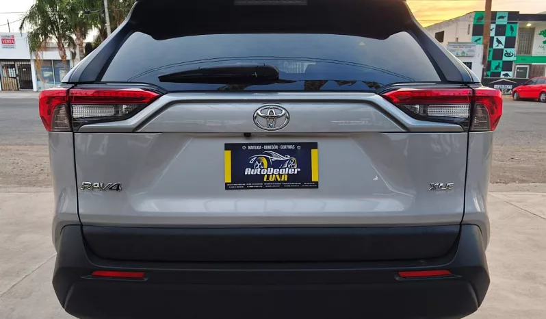 Toyota Rav-4 2023 lleno