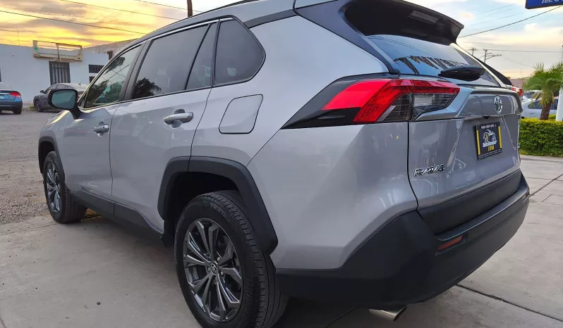 Toyota Rav-4 2023 lleno