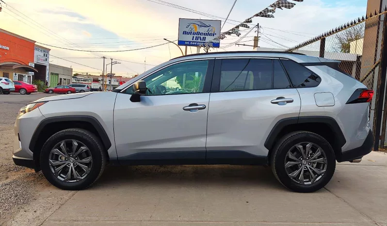 Toyota Rav-4 2023 lleno