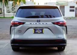 Toyota Sienna Xle Hybrid, 2021 lleno