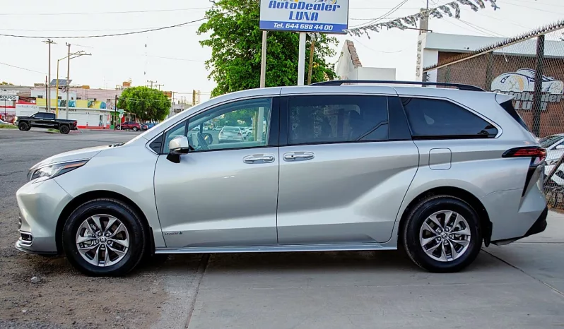 Toyota Sienna Xle Hybrid, 2021 lleno