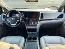 Toyota Sienna 2017 lleno