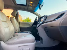 Toyota Sienna 2017 lleno