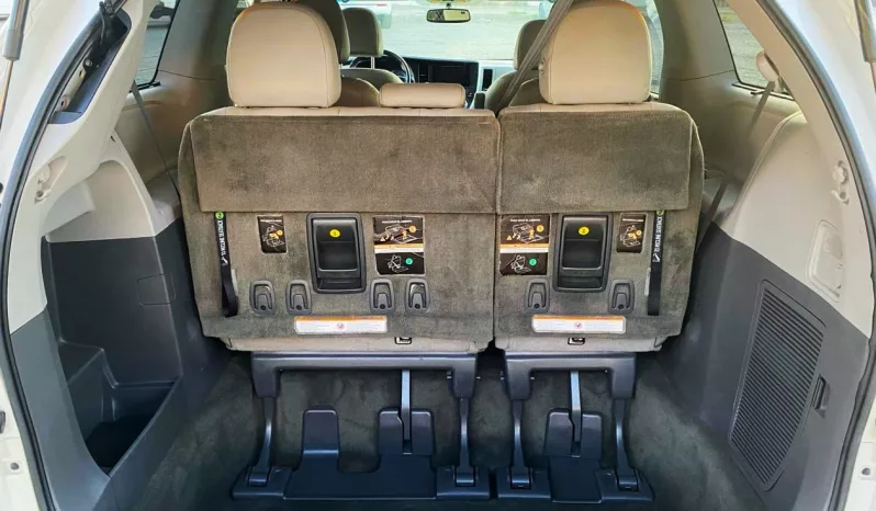 Toyota Sienna 2017 lleno