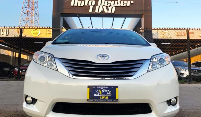 Toyota Sienna 2017 lleno