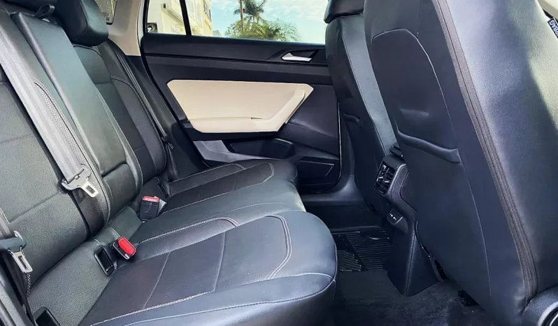 Volkswagen Virtus 2023 lleno